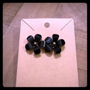 Black flower stud earrings